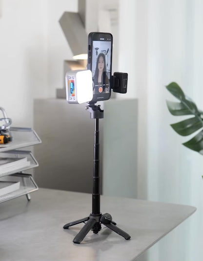 FlexiSnap™ – Portable Selfie Companion