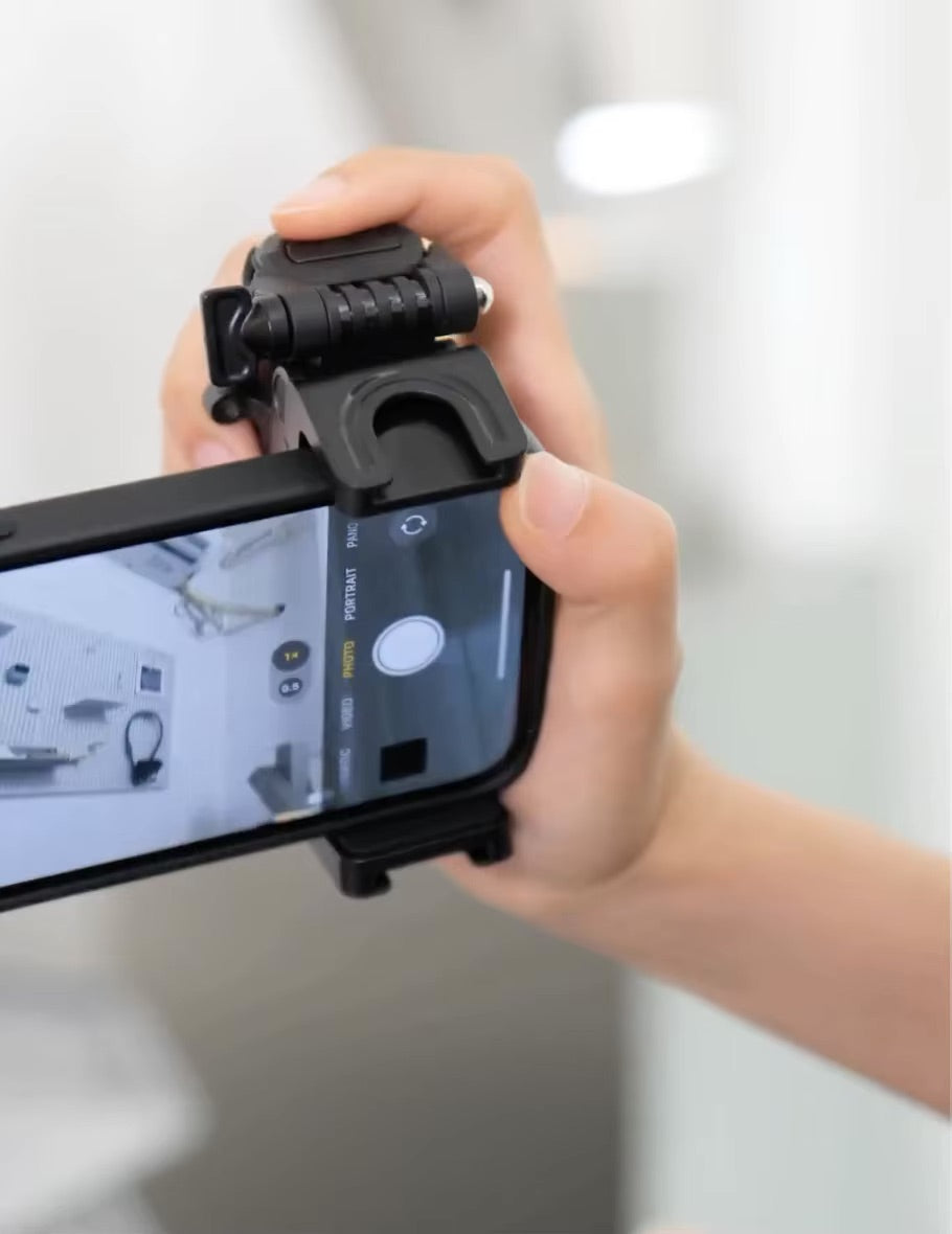 FlexiSnap™ – Portable Selfie Companion